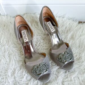 Badgley Mischka Gunmetal Silver Embellished Heels | Size 8